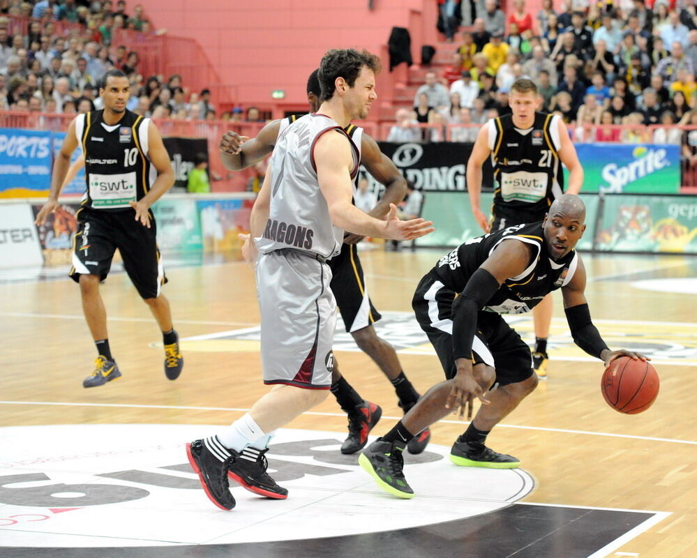 Walter Tigers Tübingen - Artland Dragons 74:85