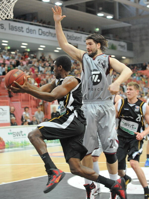 Walter Tigers Tübingen - Artland Dragons 74:85