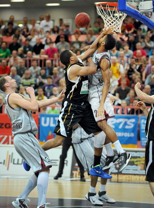 Walter Tigers Tübingen - Artland Dragons 74:85