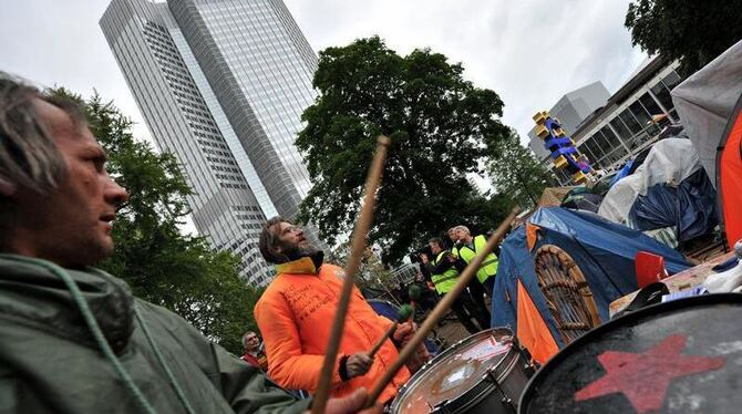 Bis zum Wochenende werden im Rahmen von Blockupy in Frankfurt rund 30.000 Demonstranten erwartet. Foto: Emily Wabitsch