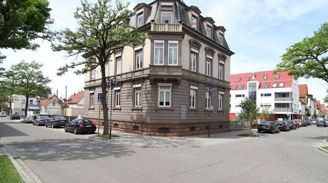 Tangiert von den geplanten Neubauten: die denkmalgeschützte Völter-Villa (vorn), das Haus Wurz (rechts dahinter) sowie die Schön