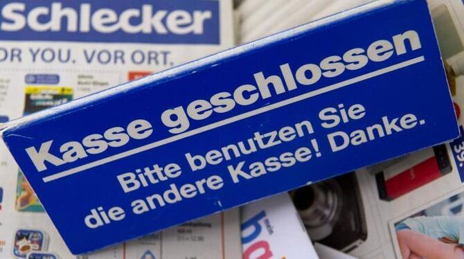 Eine Rettung des einstigen Drogerie-Marktführers Schlecker scheint immer unwahrscheinlicher. Trotzdem herrscht bei vielen Bes