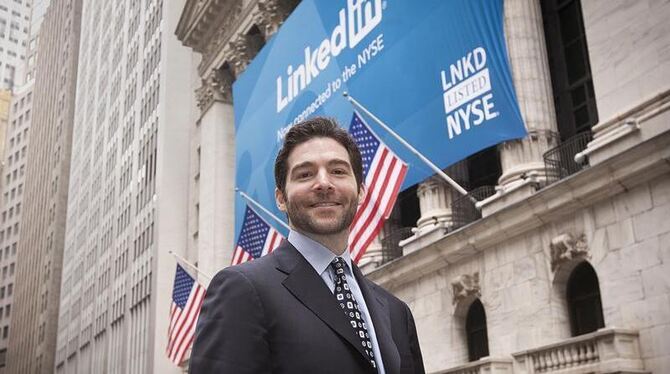 LinkedIn-Chef Jeff Weiner in der Wall Street kurz von dem Börsengang seines Unternehmens im Mai 2011. Foto: LinkedIn 