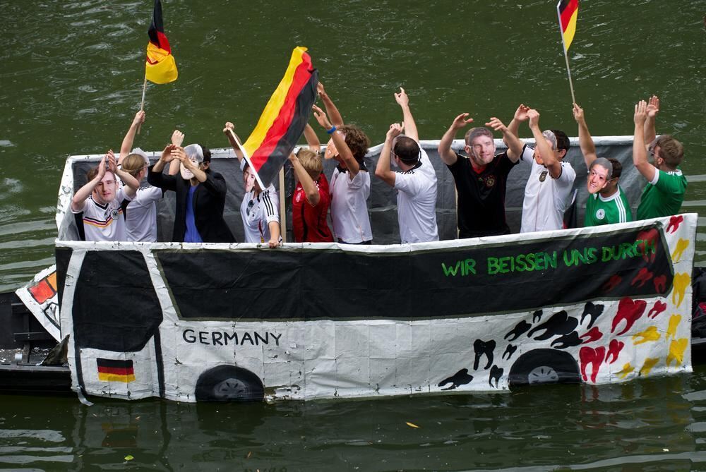 Stocherkahnrennen Tübingen 2012