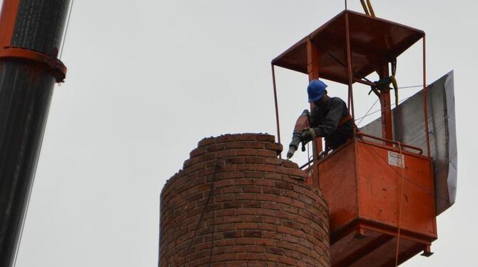 Von oben herunter abgebaut.