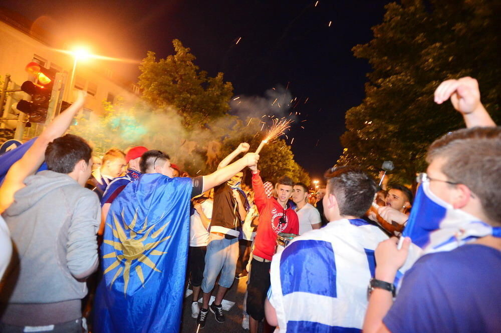 Reutlinger Fans feiern Deutschlands Einzug ins Halbfinale der Fussball EM 2012