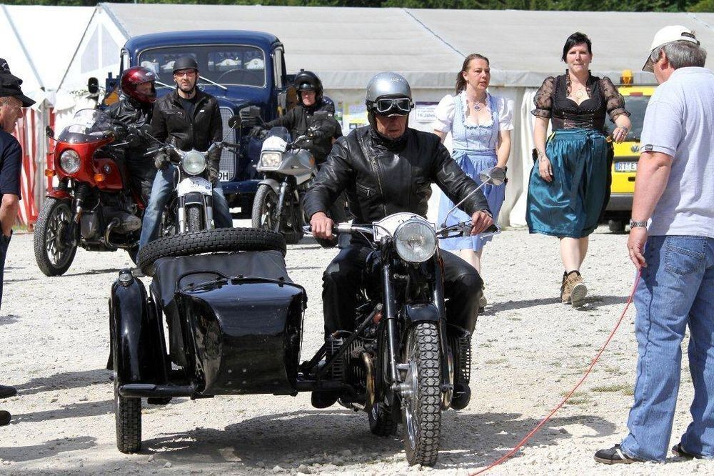 Oldtimertreffen in St. Johann-Lonsingen Juni 2012