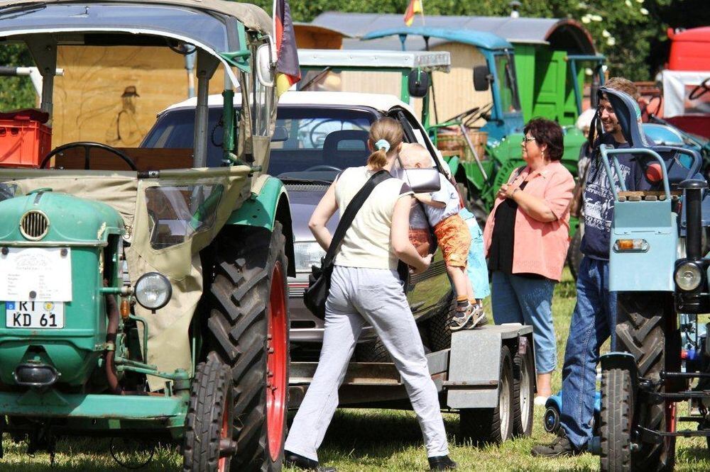 Oldtimertreffen in St. Johann-Lonsingen Juni 2012