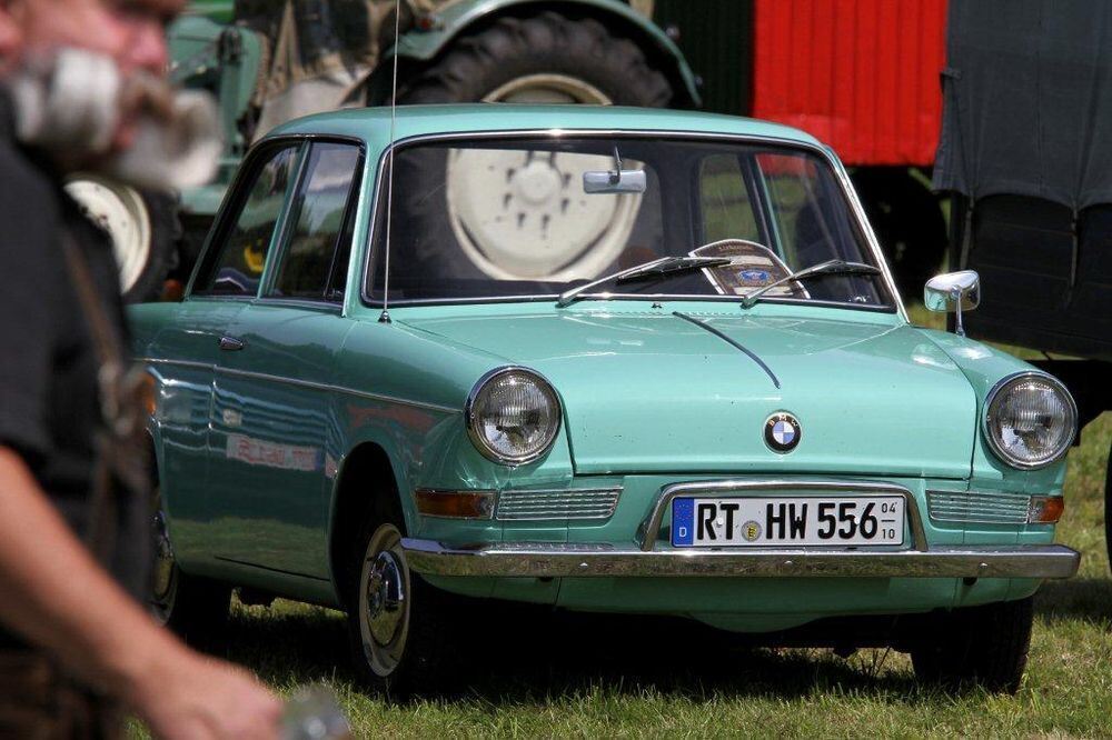 Oldtimertreffen in St. Johann-Lonsingen Juni 2012