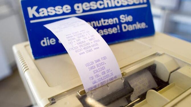 Am Mittwoch hatten alle verbliebenen 2800 Schlecker-Filialen in Deutschland endgültig geschlossen. Foto: Arno Burgi 