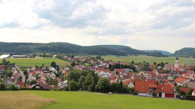 Das geplante Großengstinger Baugebiet »Schafäcker« soll im Anschluss an die bestehende Bebauung entlang der Kirchstraße entstehe