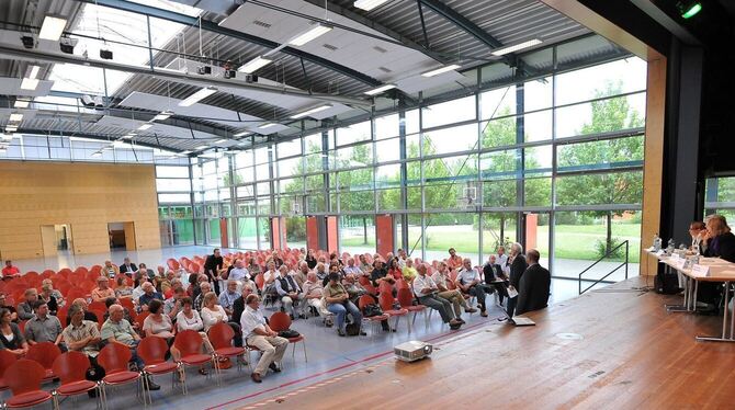 Luftig die Reihen, vage die Aussagen: Der Bürger-Info in Rommelsbach mangelte es an Publikum und konkreten Lösungsvorschlägen.