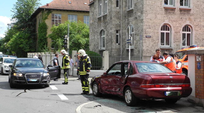 Die Insassen des Scorpio konnten das Krankenhaus nach ambulanter Behandlung verlassen.