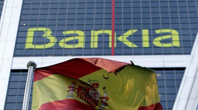 m Mai war die Krise um die marode Großbank Bankia ausgebrochen, die vom Staat zur Sanierung ihrer Bilanzen 24,5 Milliarden Eu