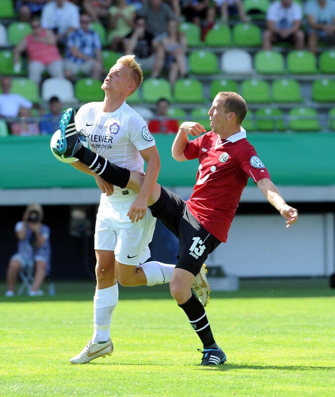 DFB-Pokal Nöttingen - Hannover 1:6 August 2012