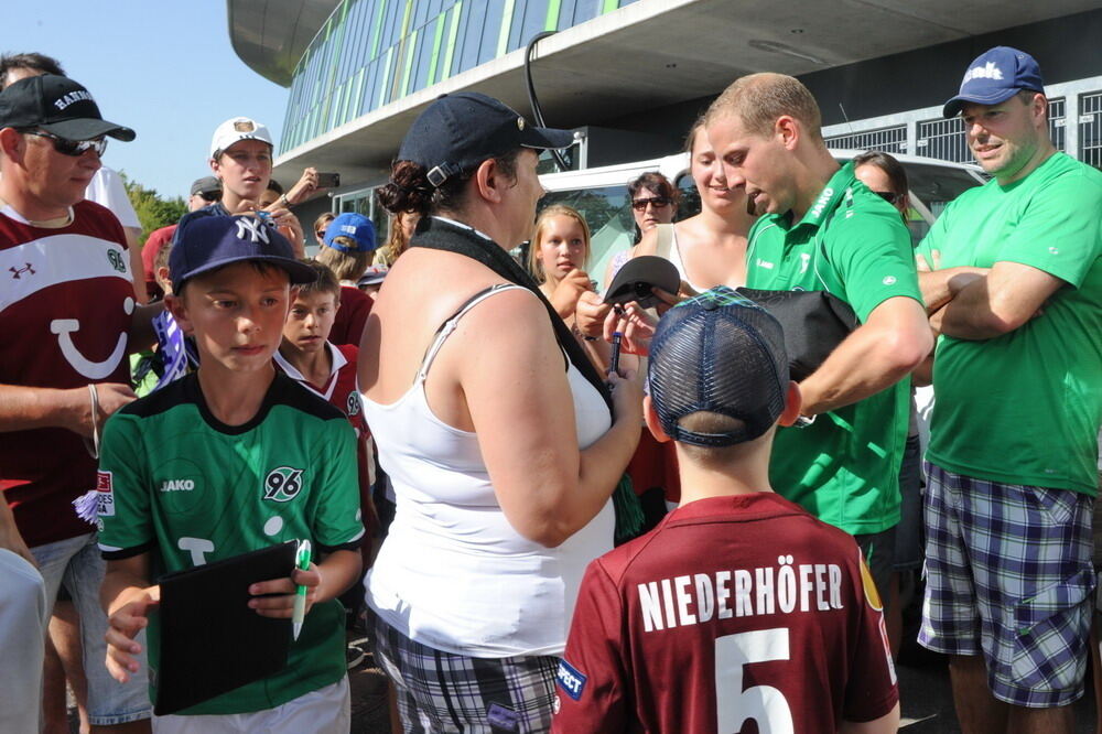 DFB-Pokal Nöttingen - Hannover 1:6 August 2012