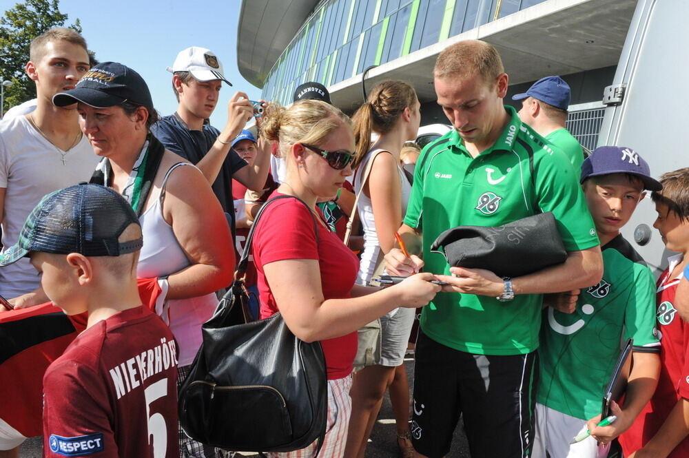 DFB-Pokal Nöttingen - Hannover 1:6 August 2012