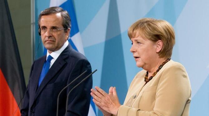 Der griechische Ministerpräsident Antonis Samaras und Bundeskanzlerin Angela Merkel im Bundeskanzleramt in Berlin. Foto: Kay