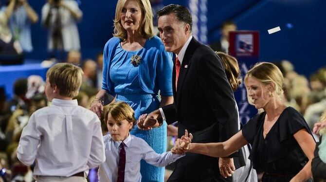 Mitt Romney wird von seiner Familie unterstützt. Foto: Tannen Maury