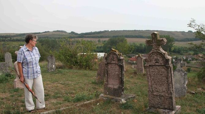 Vertrieben oder begraben, wie die Vorfahren von Edith Kurinyecz. In der ungarischen Gemeinde Máriahalom leben nur noch zwanzig d