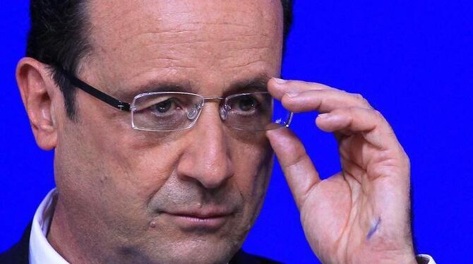 François Hollande steckt sich ehrgeizige Ziele. Er will Frankreichs Wirtschaft in zwei Jahren ankurbeln. Das Haushaltsdefizit