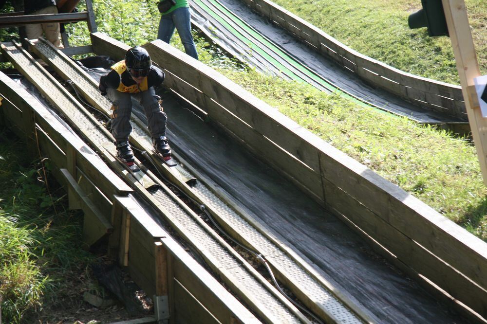 Sommerskispringen des VfL Pfullingen 2012