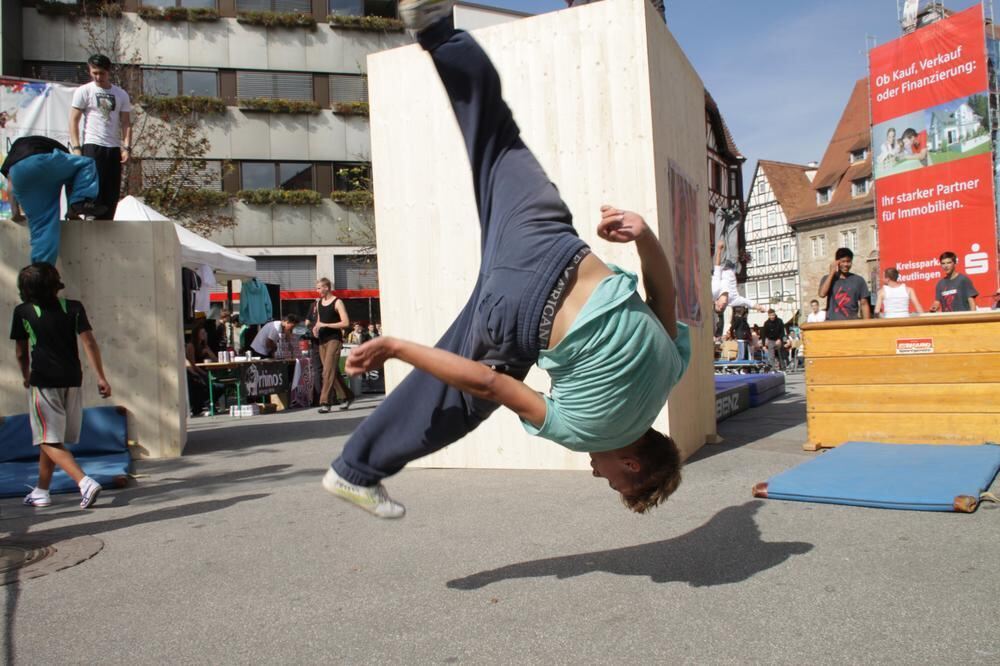 Parkour-Day auf dem Reutlinger Marktplatz