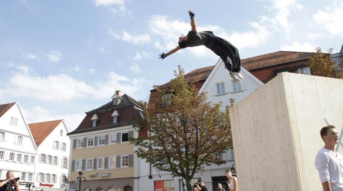 Parkour-Day auf dem Reutlinger Marktplatz