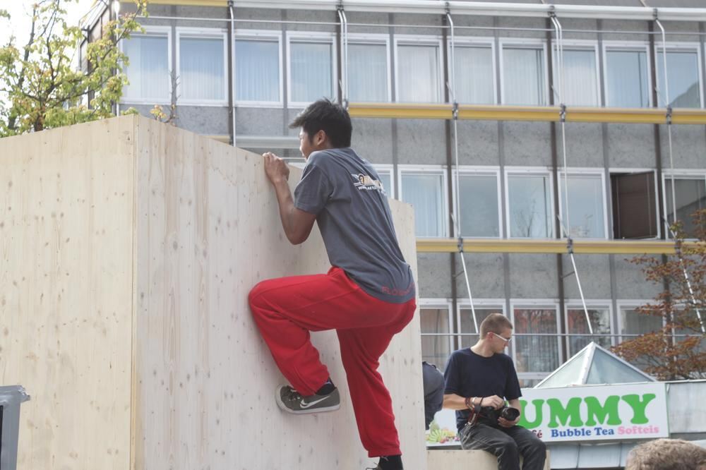 Parkour-Day auf dem Reutlinger Marktplatz