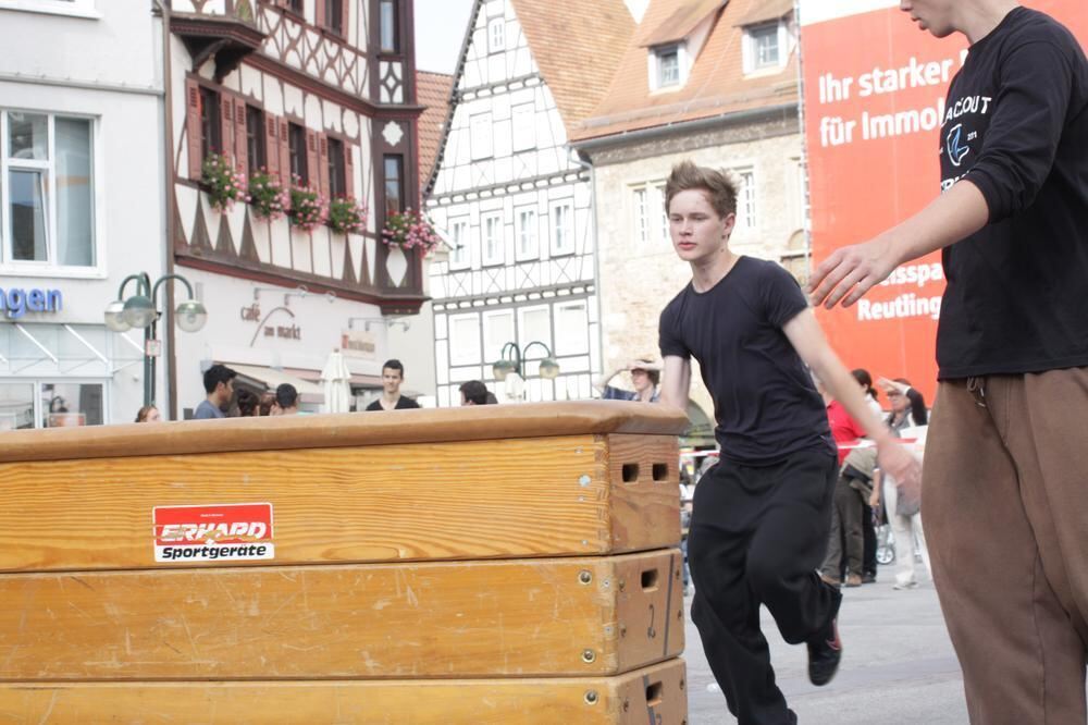 Parkour-Day auf dem Reutlinger Marktplatz