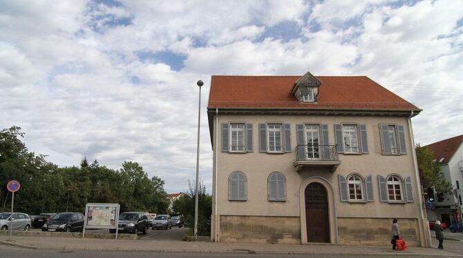 Derzeit macht die Winklersche Villa einen eher verschlossenen Eindruck. Das soll sich ändern. GEA-FOTO: FINK