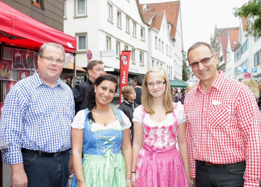 Metzgerstraßenfest und Dirndl-Königinnen-Krönung September 2012