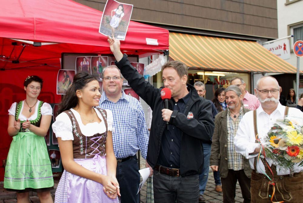 Metzgerstraßenfest und Dirndl-Königinnen-Krönung September 2012