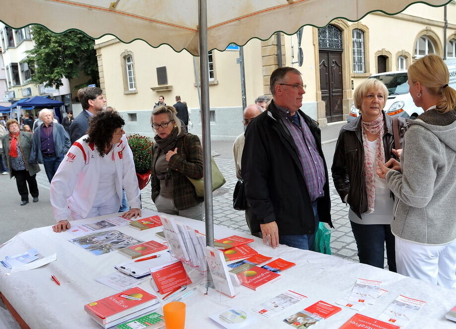 Metzgerstraßenfest und Dirndl-Königinnen-Krönung September 2012