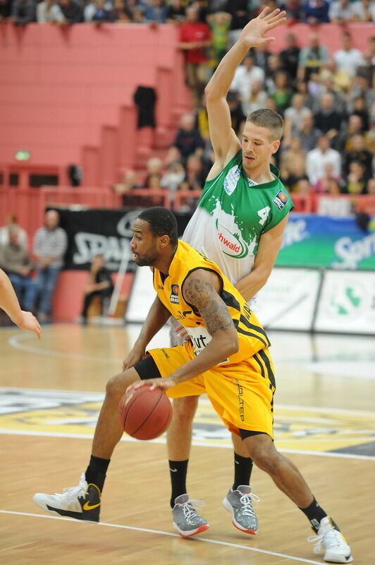 Walter Tigers Tübingen - TBB Trier 66:77