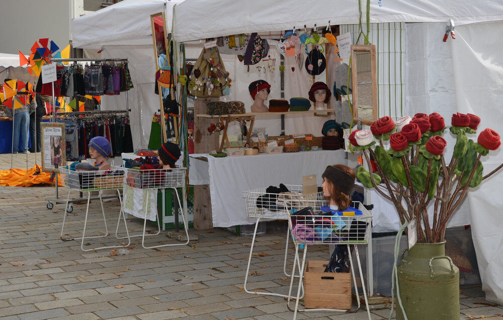 Kunsthandwerkermarkt Dettingen 2012