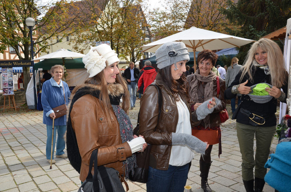 Kunsthandwerkermarkt Dettingen 2012