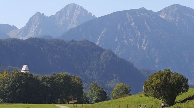 Sind im Allgäu neben Panoramen wie diesem bald Achterbahnen und Karussells zu sehen?