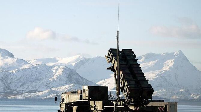 Das Flugabwehrraketensystem »Patriot« während einer Übung im norwegischen Bodö. Foto: Bundeswehr/Andreas Freude