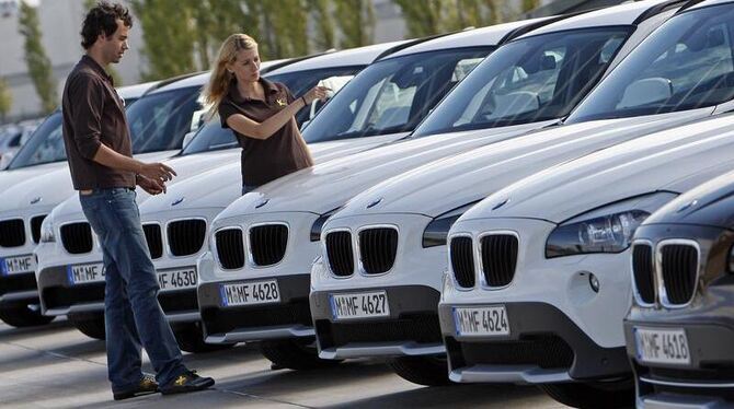 BMW legt beim Absatz so viel Tempo vor, dass Sonderschichten nötig werden. Foto: Jan Woitas/Archiv