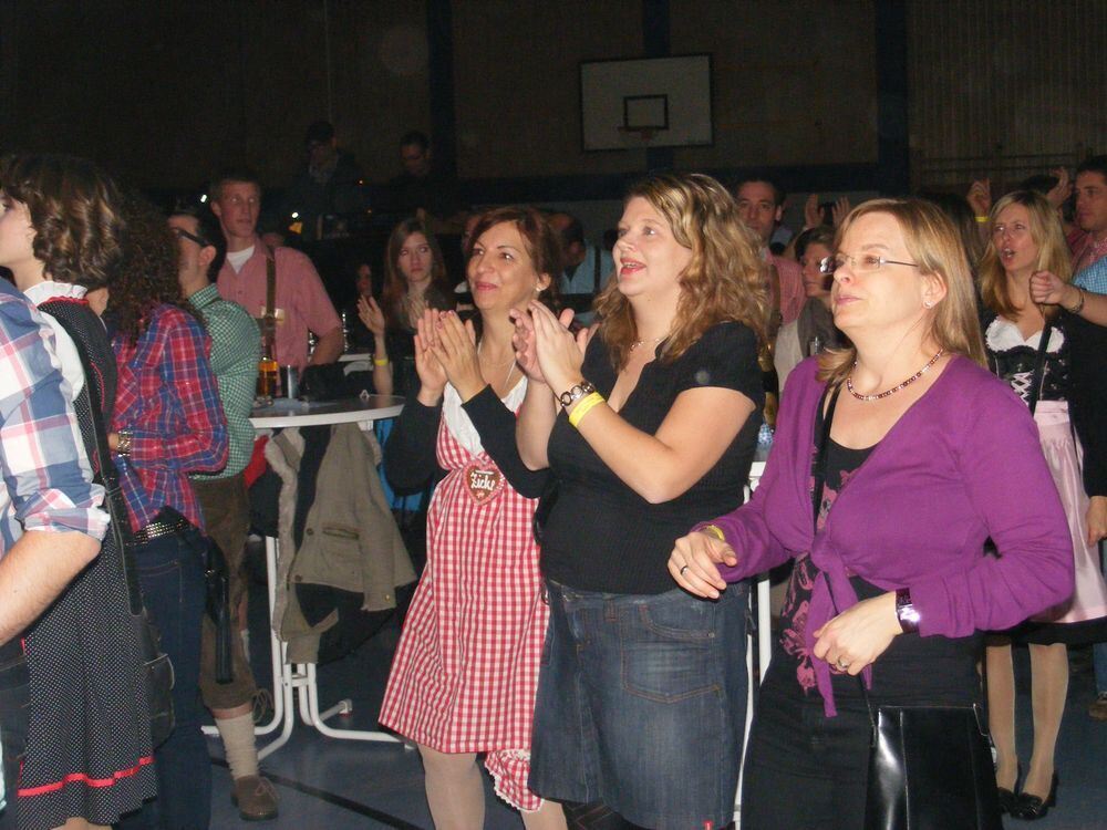 Lederhosen und Dirndlnacht Grafenberg 2012