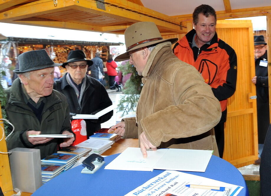 GEA Leser helfen Weihnachtsmarkt Gerhard Raff Gunter Haug 2012