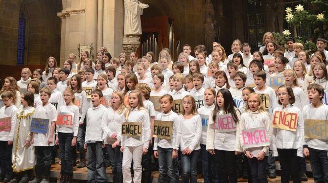 Lauter Engel: Die Listschüler begeisterten mit ihrem Konzert die Zuhörer. FOTO: TRINKHAUS