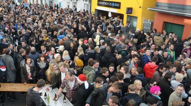 Am Morgen des Heiligen Abend muss in Reutlingen niemand einsam sein. Besonders eng wurde es einmal mehr in der Oberamtei- und Ka