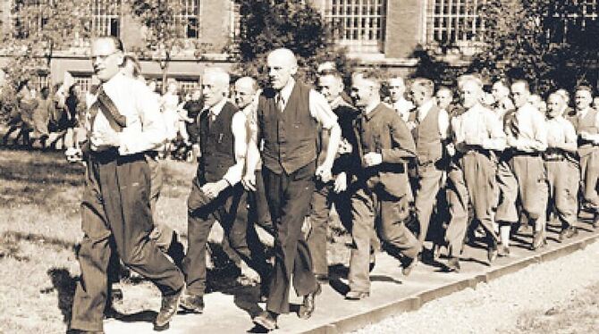 Alltag in den 1940er-Jahren: Betriebssport bei Ensslin & Laiblin. FOTO: STADTARCHIV/NÄHER Alltag in den 1940er-Jahren: Betriebssport bei Ensslin & Laiblin. FOTO: STADTARCHIV/NÄHER