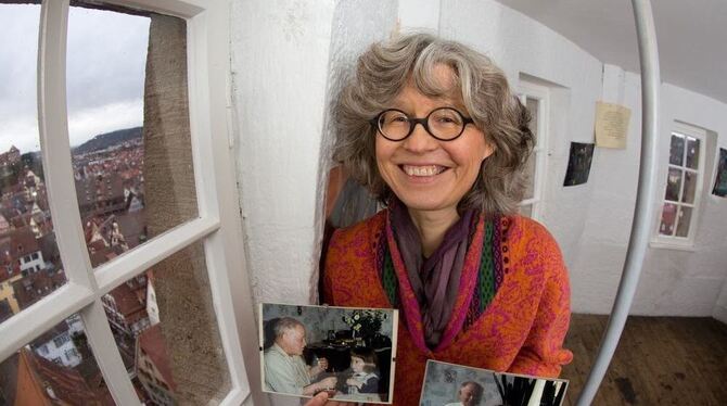 Erinnerungen an den Großvater: Sabine Ergenzinger in der ehemaligen Turmwächterstube. FOTO: SCHREIER