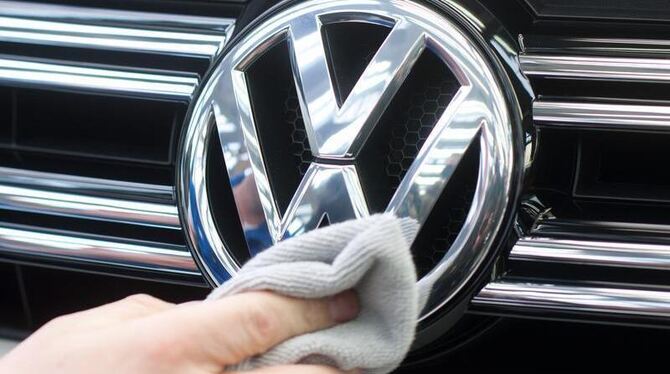 Sattes Verkaufsplus trotz Europa-Krise: VW hat die hohen Erwartungen an das schwierige Autojahr 2012 nicht enttäuscht. Foto: