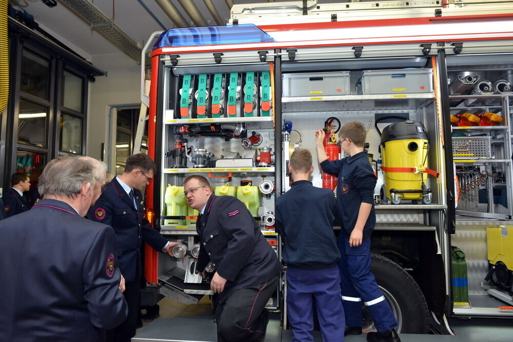 Feuerwehr Reutlingen befährt Engstellen