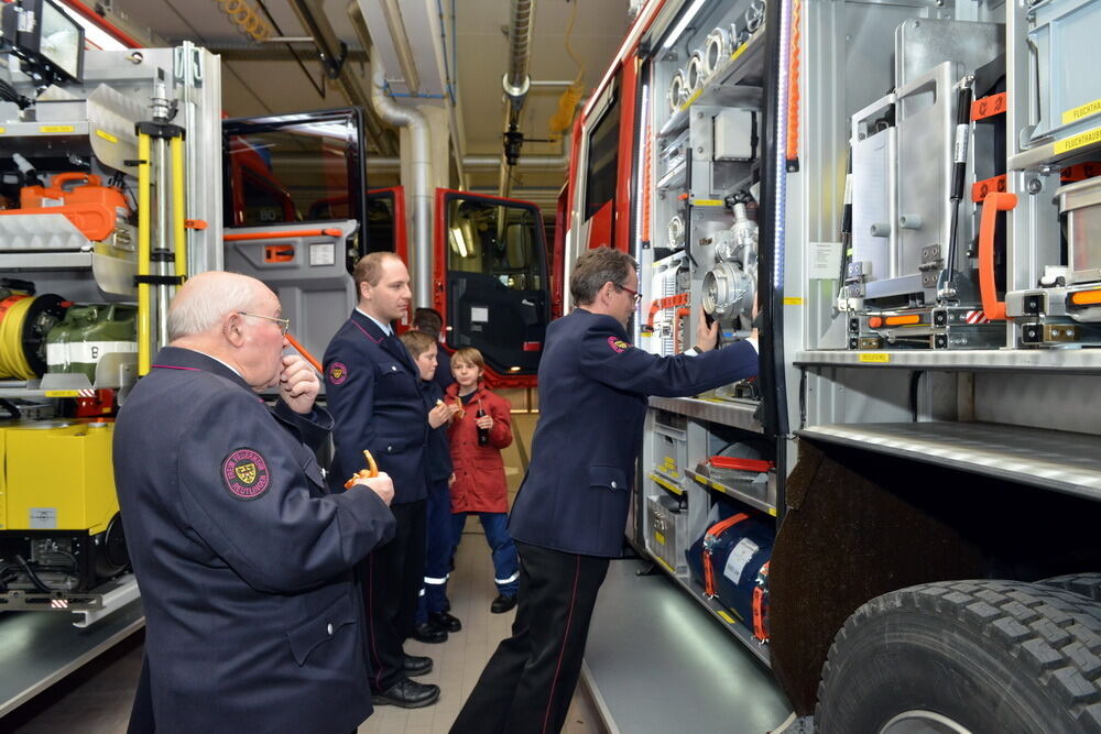 Feuerwehr Reutlingen befährt Engstellen