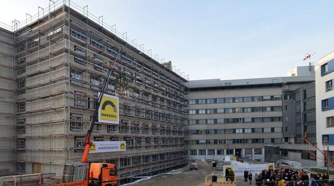 Das Bettenhaus Süd A kommt etwa 17 Millionen Euro teuer. FOTO: NIETHAMMER